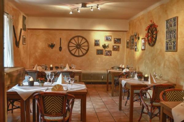 Hotel Restaurant Zur Hexe Uberherrn Bagian luar foto